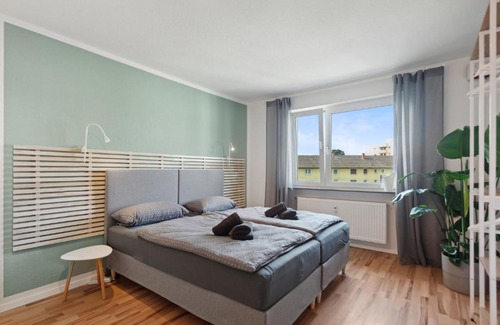 Kaiserslautern Apartment | Amalfi Apartments A01 - gemütliche 2 Zi-Wohnung mit Boxspringbetten und smart TV