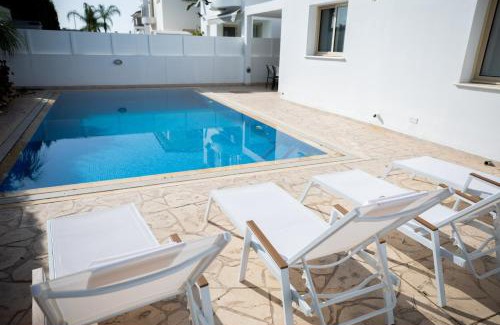 Pernera Villa | Amalthea