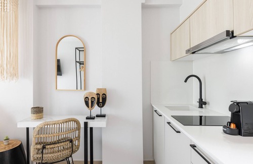 Polichrono House | Amalthia Luxury Suites