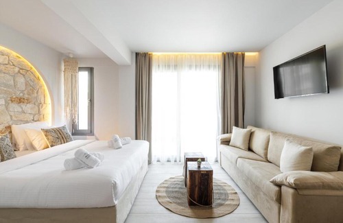 Polichrono Apartment | Amalthia Luxury Suites