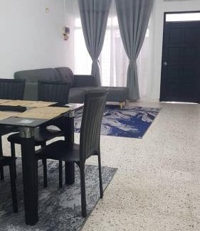 Seremban House | Aman 2 Homestay Senawang Musliim only