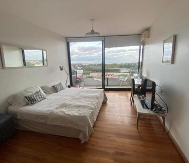 Nunez Apartment | Amanecer vista al rio y a la cancha de River :)