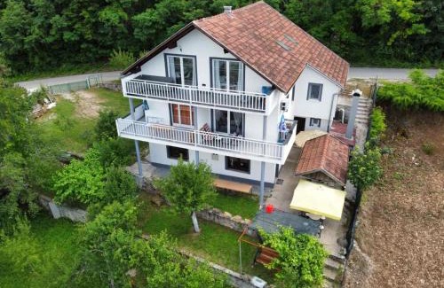 Herzegovina-Neretva Canton Apartment | Amani