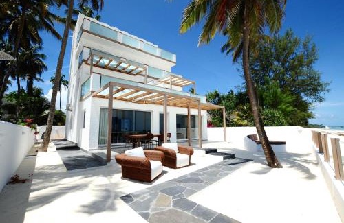 Kiwengwa Apartment | Amani Home - Moja Private Beach Suite