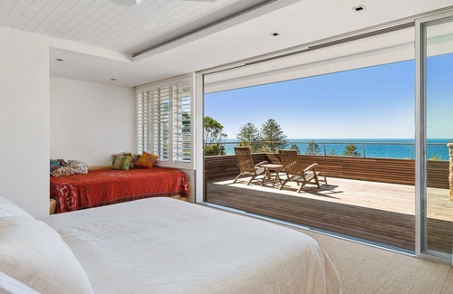 Whale Beach House | AMANWALI by Palm Beach Holiday Rentals