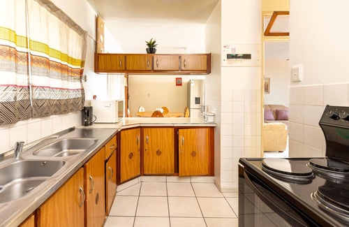 Kingsborough Apartment | Amanzi402 Oceanview Apartment