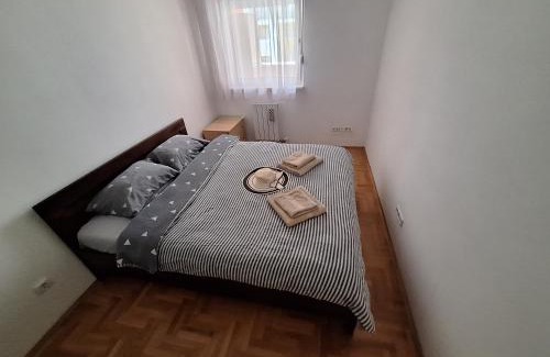 Novi Beograd Apartment | Amar6