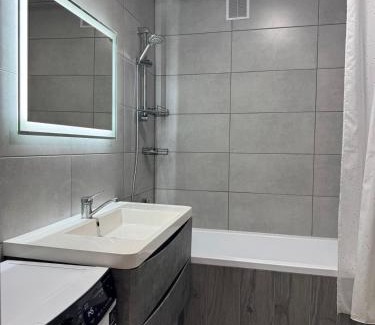 Zarichnyi District Apartment | Amarant Apart Hotel VB