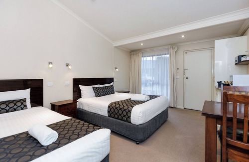 Tumut Hotel | Amaroo Motel