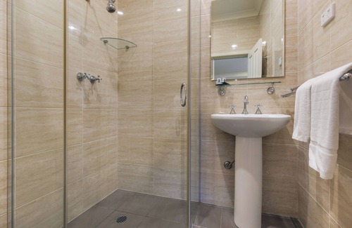 Tumut Hotel | Amaroo Motel