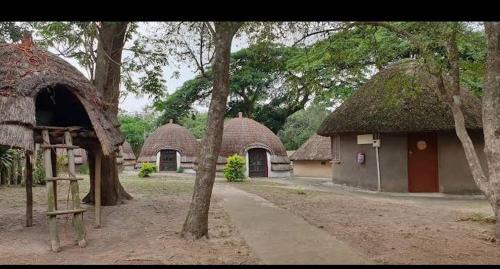 Umkhanyakude District Municipality Bed & Breakfast | Amathalente zulu village