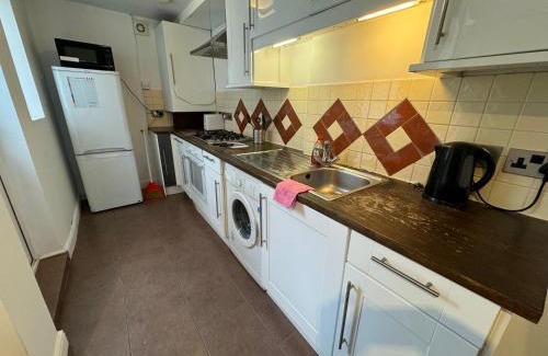 Fulham Apartment | Amazing 1 bed flat in Fulham near Chelsea Stadium