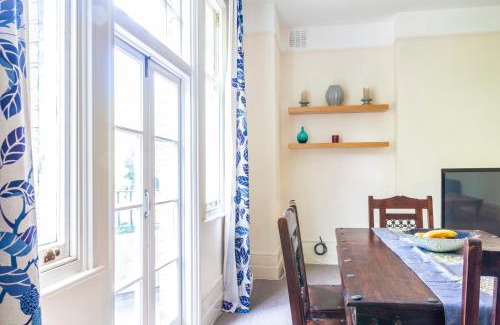 Lewisham Apartment | Amazing 1BD in Victorian house - Lewisham Park