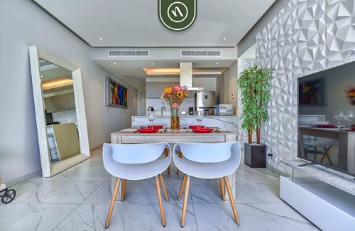 Isla Iguana Apartment | Amazing 2 BR Condo - Marina - Rooftop Pool - Gym