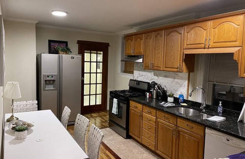 North Bergen House | AMAZING 3,500SQFT TOWNHOUSE - 15MINS TO TIMES SQUARE