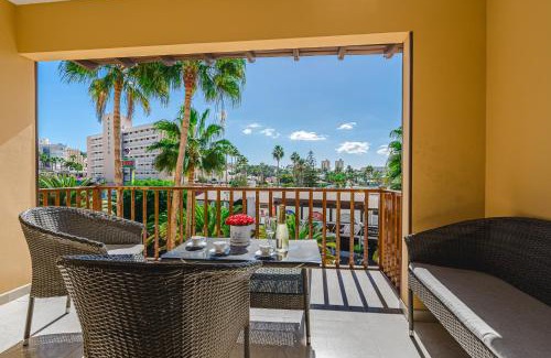 San Eugenio Apartment | Amazing 3 bedroom apartment on the first line of the best Las Americas beach, air conditioner and terrace ocean view