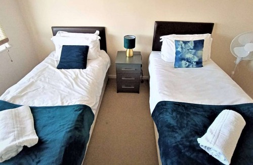 Bloxwich Other | Amazing 3 Bedroom House near Birmingham Airport