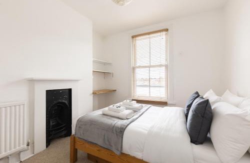 Ladywell House | Amazing 3-Floor 2BR Flat 8min Lewisham Stn