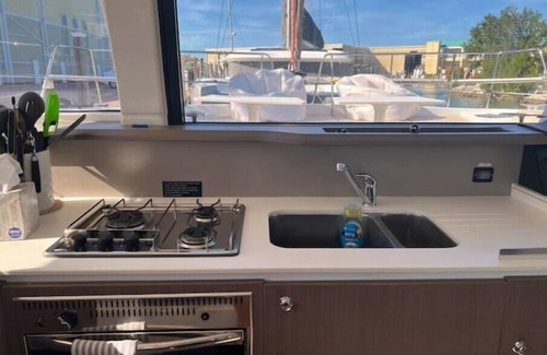 Key West Boat Rental | Amazing 4 Bdrm, 4 Bath Catamaran - Purpusn