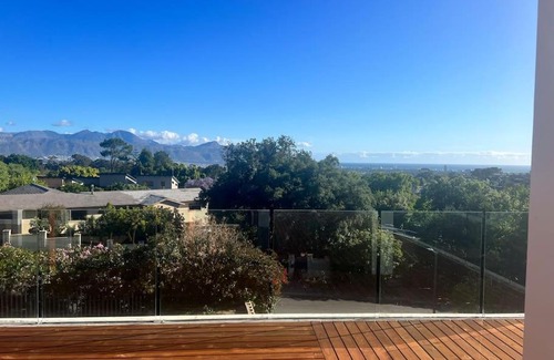 Somerset West Villa | Amazing! 7 bedroom villa with rooftop pool & views