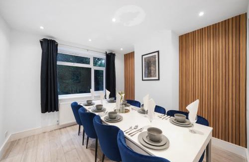 Wormholt and White City House | Amazing Abode in Shepherds Bush