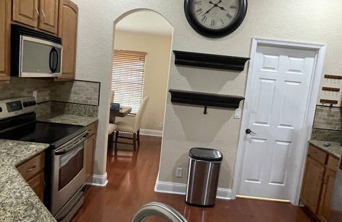 Port Saint Lucie House | Amazing and spacious home. 4be2Bth, and beautiful screened private pool.