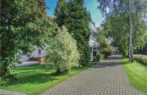 Warwerort Apartment | Amazing Apartment In Warwerort