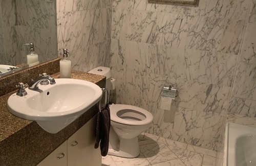 The Rocks Apartment | Amazing apartment with pool, sauna, gym in the heart of Sydney CBD
