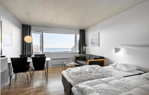 Sandkaas Apartment | Amazing Apartment In Allinge With Wifi