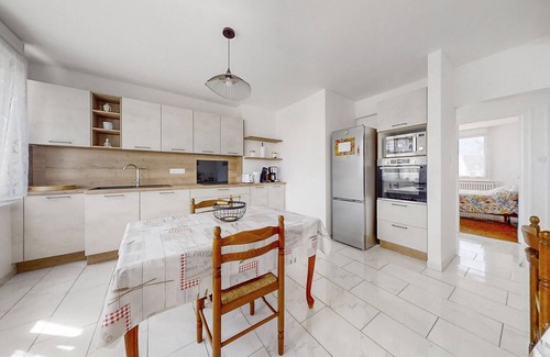 Kerlouan Apartment | Amazing apartment in Kerlouan with WiFi