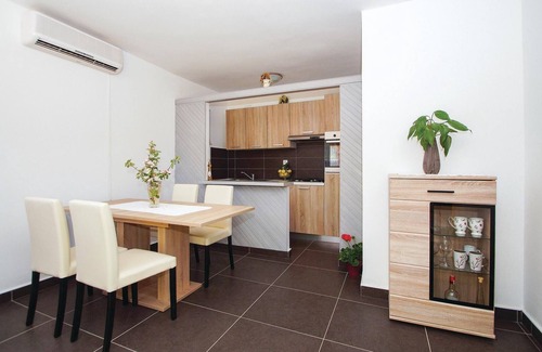 Kneza Apartment | Amazing apartment in Kneze with WiFi