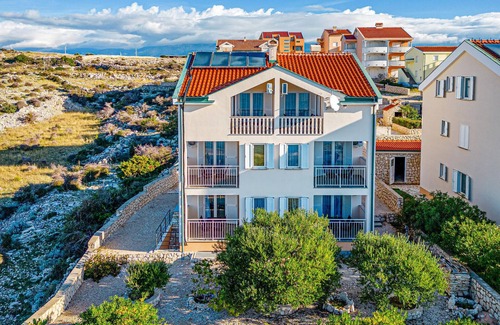 Kosljun Apartment | Amazing apartment in Kosljun with WiFi
