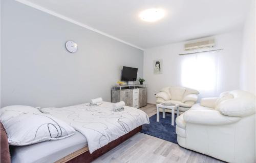 Zurkovo Apartment | Amazing Apartment In Kostrena With Wifi