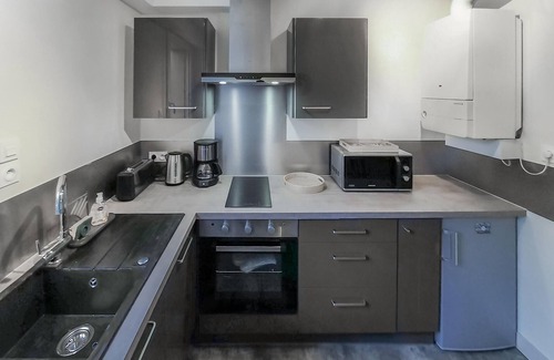 Redon Apartment | Amazing apartment in Redon with WiFi