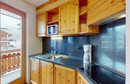 Saint-Pierre-de-Clages Apartment | Amazing Apartment With Parking