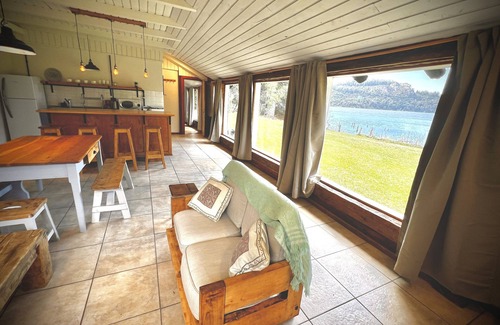Colonia Suiza Cabin | Amazing Cabin on the Shore of Lake Moreno H58 by Apartments Bariloche
