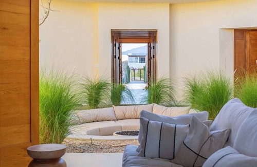 La Ribera Villa | Amazing architecture Villa Suna | Beach front