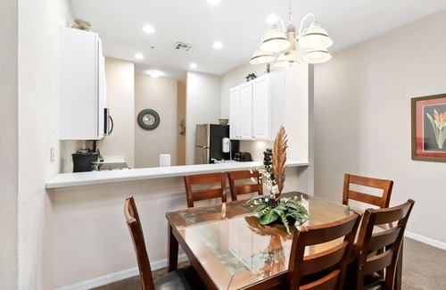 Hillcrest Estates Apartment | Amazing Bahama Bay Resort, 15 min from Disney
