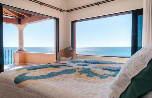 San Jose del Cabo Apartment | Amazing Beachfront Casa Del Mar Penthouse