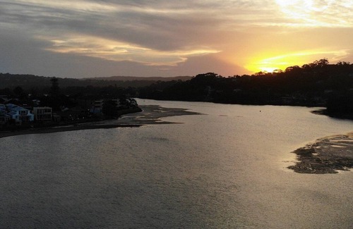 Narrabeen Apartment | Amazing Beachfront Location on North Narrabeen Beach