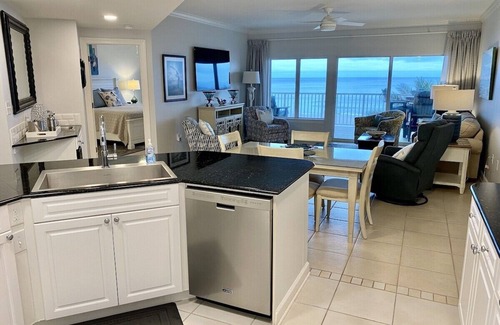 Orange Beach Condo | Amazing Beachfront Rental with Beach Chair Service Included!