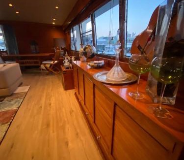 Sant Adria de Besos Boat Rental | Amazing boat to sleep in Barcelona