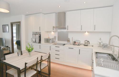 Southend-on-Sea Apartment | Amazing Central Southend,2-bedroom flat,10th floor
