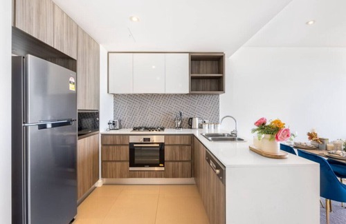 Newstead Apartment | Amazing cityview! Glamourous 2BR Apt w/park&pool
