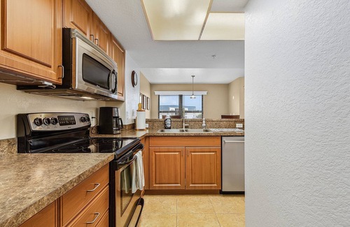 Bokeelia Condo | Amazing Condo in Four Winds!