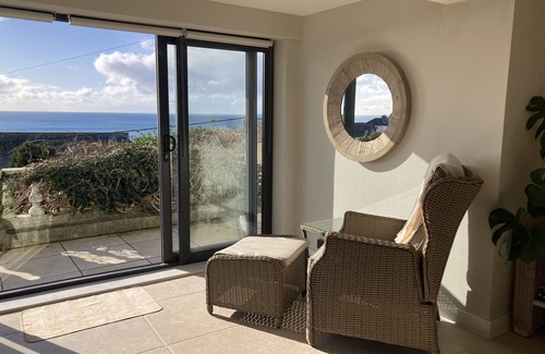 Downderry Apartment | Amazing Cornish apartment with sea views - 3 mins to beach