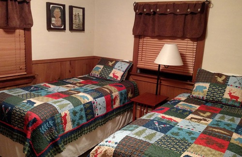 Center Tuftonboro Cottage | Amazing Cottage on Lake Winnipesaukee. Boat Slip included. Rarely available.
