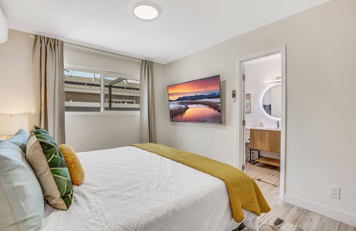 Norwalk House | Amazing DisneyLand Remodeled Home 4 Family/Friends - Norwalk Disney