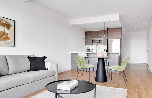 Downtown Brooklyn Apartment | Amazing Downtown BK 1BR w/W/D & Deck nr TJ, by Blueground