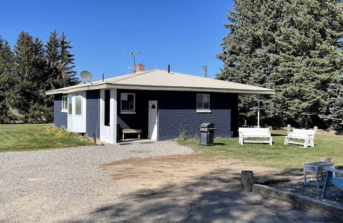Idaho Falls House | Amazing entire clean Country House w/hot tub a/c close to Yellowstone NP.